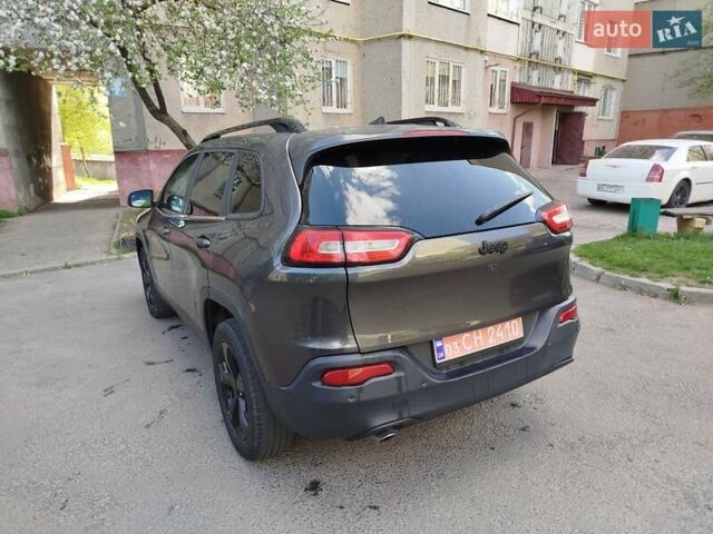 Сірий Джип Cherokee, об'ємом двигуна 2.36 л та пробігом 155 тис. км за 12992 $, фото 28 на Automoto.ua