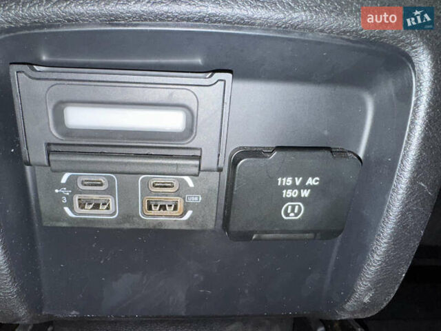 Серый Джип Чероки, объемом двигателя 3.24 л и пробегом 127 тыс. км за 22000 $, фото 12 на Automoto.ua