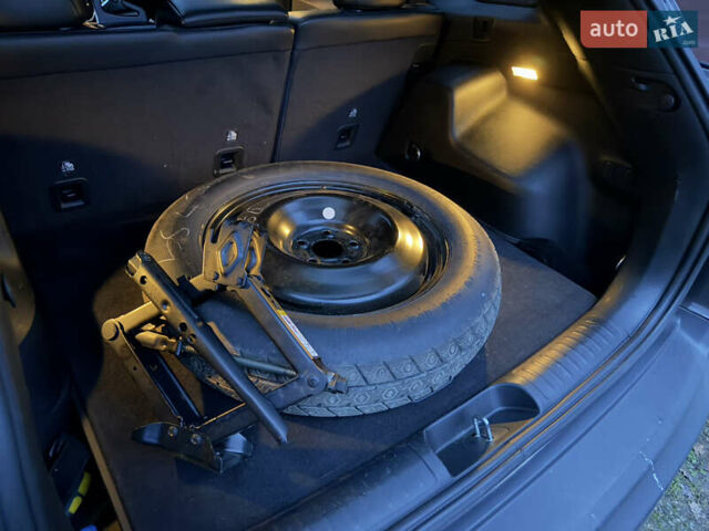 Серый Джип Чероки, объемом двигателя 3.24 л и пробегом 127 тыс. км за 22000 $, фото 19 на Automoto.ua