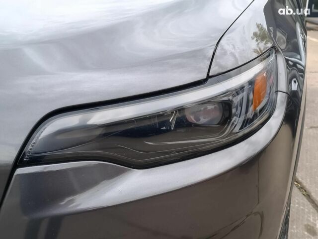 Серый Джип Чероки, объемом двигателя 2.4 л и пробегом 55 тыс. км за 17490 $, фото 4 на Automoto.ua