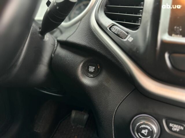 Серый Джип Чероки, объемом двигателя 2.4 л и пробегом 152 тыс. км за 15490 $, фото 27 на Automoto.ua