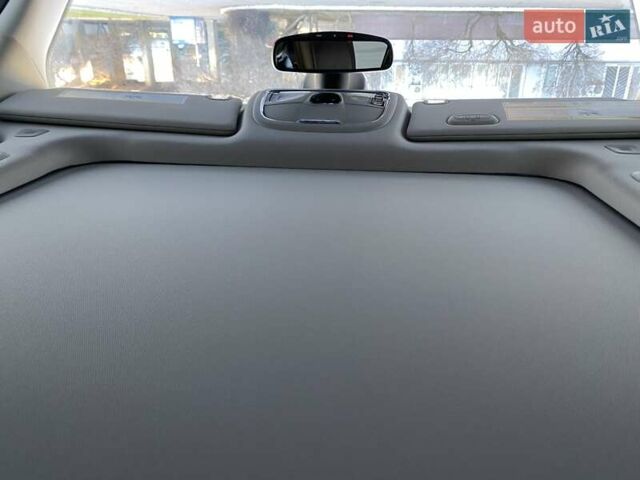 Серый Джип Чероки, объемом двигателя 2 л и пробегом 130 тыс. км за 18300 $, фото 19 на Automoto.ua