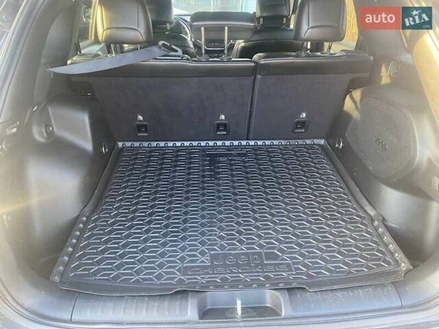 Серый Джип Чероки, объемом двигателя 2.36 л и пробегом 100 тыс. км за 18000 $, фото 18 на Automoto.ua