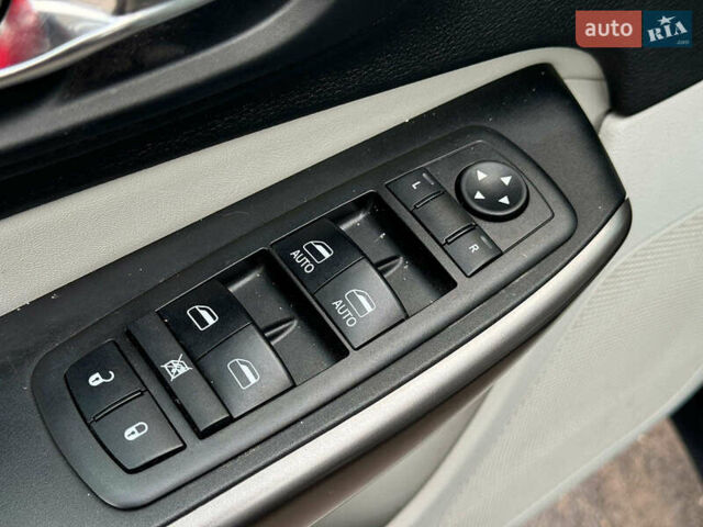 Серый Джип Чероки, объемом двигателя 3.2 л и пробегом 108 тыс. км за 21290 $, фото 14 на Automoto.ua