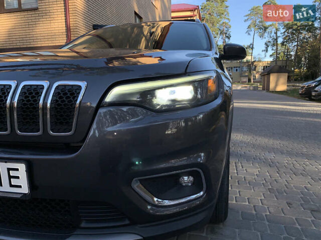 Сірий Джип Cherokee, об'ємом двигуна 2.36 л та пробігом 150 тис. км за 16600 $, фото 11 на Automoto.ua