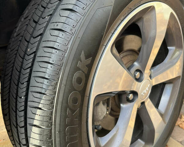 Серый Джип Чероки, объемом двигателя 3.24 л и пробегом 107 тыс. км за 19500 $, фото 68 на Automoto.ua