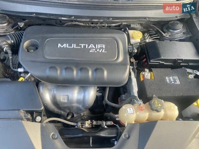 Серый Джип Чероки, объемом двигателя 2.36 л и пробегом 100 тыс. км за 18000 $, фото 15 на Automoto.ua