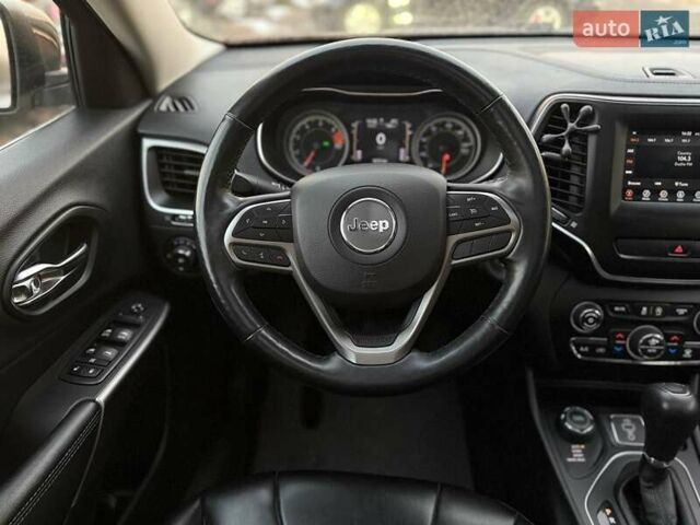 Сірий Джип Cherokee, об'ємом двигуна 2.36 л та пробігом 96 тис. км за 15900 $, фото 18 на Automoto.ua