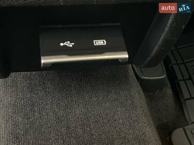 Серый Джип Чероки, объемом двигателя 2.4 л и пробегом 210 тыс. км за 14500 $, фото 44 на Automoto.ua