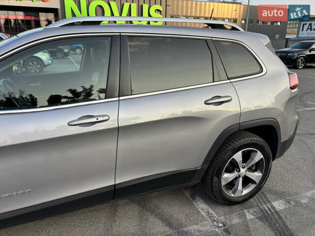 Серый Джип Чероки, объемом двигателя 3.24 л и пробегом 86 тыс. км за 22999 $, фото 22 на Automoto.ua