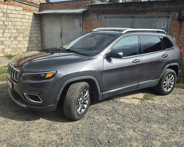 Серый Джип Чероки, объемом двигателя 2.36 л и пробегом 124 тыс. км за 15400 $, фото 1 на Automoto.ua