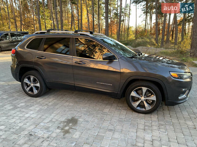 Сірий Джип Cherokee, об'ємом двигуна 2.36 л та пробігом 150 тис. км за 16600 $, фото 7 на Automoto.ua