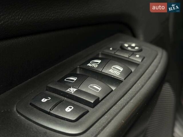 Сірий Джип Cherokee, об'ємом двигуна 1.99 л та пробігом 78 тис. км за 22500 $, фото 22 на Automoto.ua