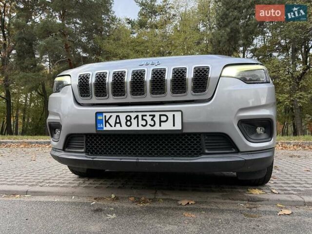 Джип Чероки 2018 в Киеве на Automoto.ua Серый Джип Чероки, объемом двигателя 2.36 л и пробегом 120 тыс. км за 15900 $, фото 3 на Automoto.ua