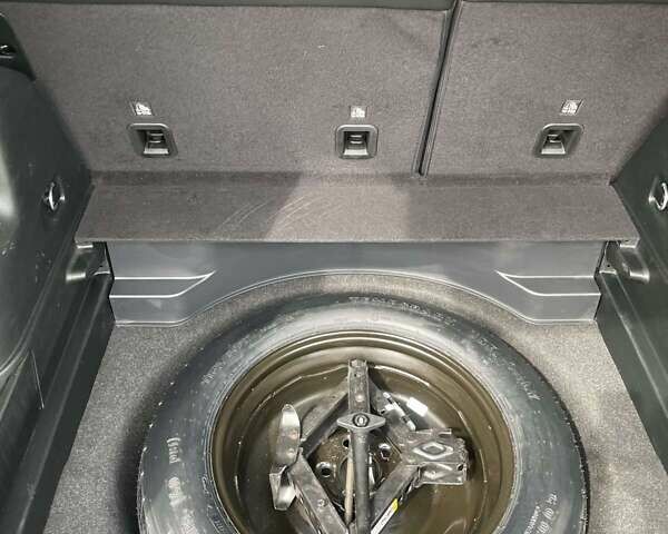 Серый Джип Чероки, объемом двигателя 1.99 л и пробегом 70 тыс. км за 16500 $, фото 17 на Automoto.ua