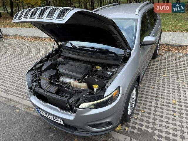 Джип Чероки 2018 в Киеве на Automoto.ua Серый Джип Чероки, объемом двигателя 2.36 л и пробегом 120 тыс. км за 15900 $, фото 29 на Automoto.ua