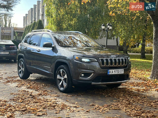 Серый Джип Чероки, объемом двигателя 3.24 л и пробегом 107 тыс. км за 19500 $, фото 69 на Automoto.ua