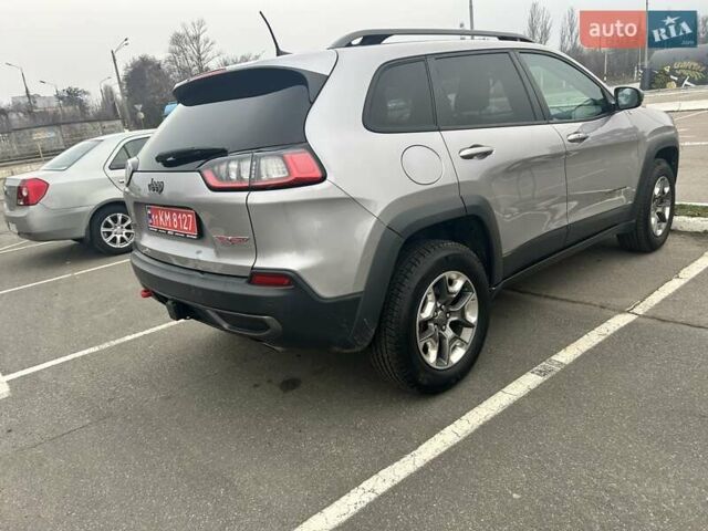 Серый Джип Чероки, объемом двигателя 1.99 л и пробегом 132 тыс. км за 18500 $, фото 3 на Automoto.ua