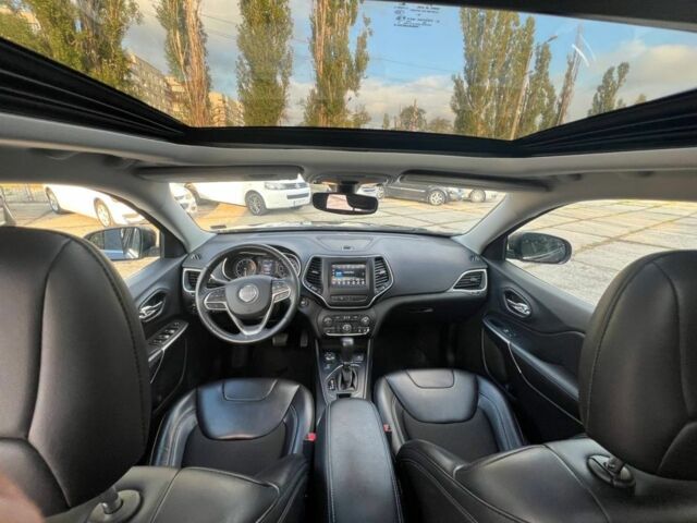 Сірий Джип Cherokee, об'ємом двигуна 0 л та пробігом 139 тис. км за 16800 $, фото 6 на Automoto.ua