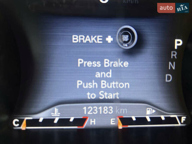 Серый Джип Чероки, объемом двигателя 2.4 л и пробегом 123 тыс. км за 18500 $, фото 10 на Automoto.ua