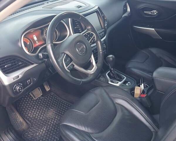 Серый Джип Чероки, объемом двигателя 2.18 л и пробегом 165 тыс. км за 18900 $, фото 18 на Automoto.ua