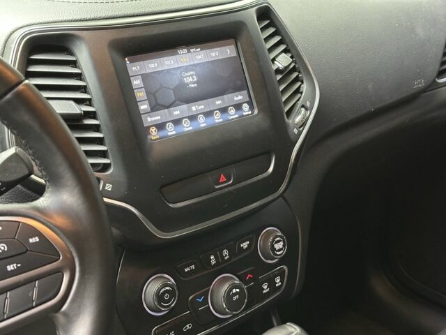 Сірий Джип Cherokee, об'ємом двигуна 2 л та пробігом 88 тис. км за 14400 $, фото 11 на Automoto.ua