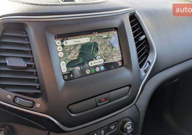 Сірий Джип Cherokee, об'ємом двигуна 2 л та пробігом 109 тис. км за 18700 $, фото 18 на Automoto.ua