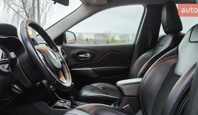 Сірий Джип Cherokee, об'ємом двигуна 2.36 л та пробігом 140 тис. км за 16200 $, фото 5 на Automoto.ua