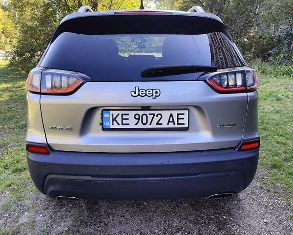 Серый Джип Чероки, объемом двигателя 1.99 л и пробегом 101 тыс. км за 19000 $, фото 8 на Automoto.ua