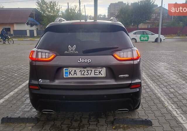 Джип Чероки 2018 в Киеве на Automoto.ua Серый Джип Чероки, объемом двигателя 3.2 л и пробегом 103 тыс. км за 17500 $, фото 1 на Automoto.ua