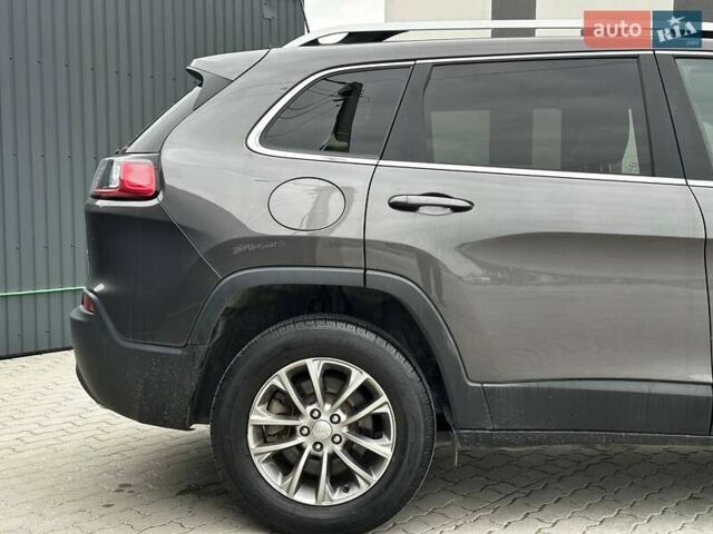 Сірий Джип Cherokee, об'ємом двигуна 3.24 л та пробігом 141 тис. км за 16799 $, фото 10 на Automoto.ua