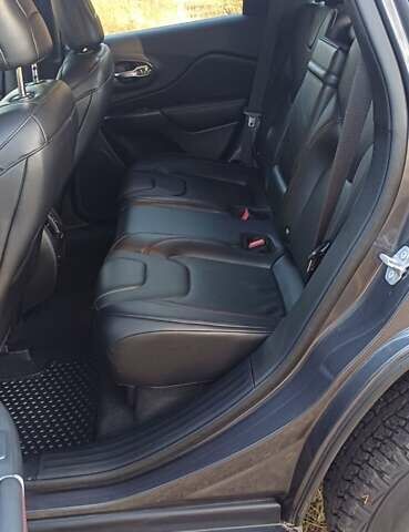 Сірий Джип Cherokee, об'ємом двигуна 3.24 л та пробігом 54 тис. км за 21300 $, фото 36 на Automoto.ua