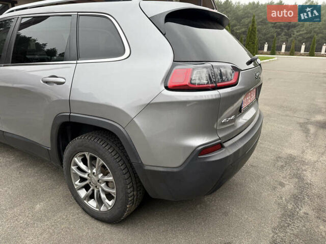 Серый Джип Чероки, объемом двигателя 2.36 л и пробегом 142 тыс. км за 14200 $, фото 8 на Automoto.ua