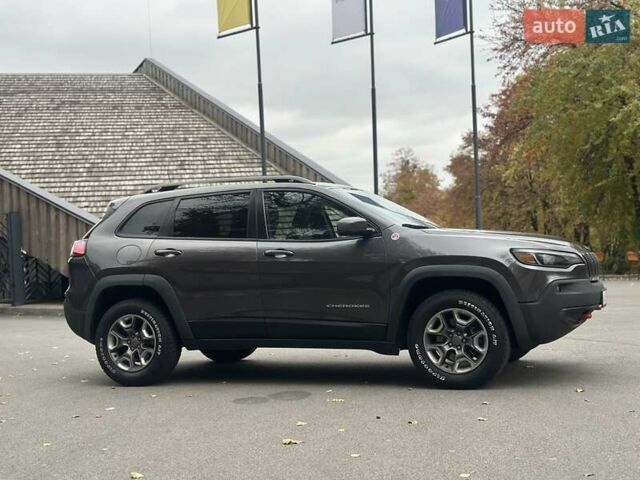 Сірий Джип Cherokee, об'ємом двигуна 1.99 л та пробігом 78 тис. км за 22500 $, фото 11 на Automoto.ua