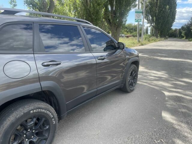 Серый Джип Чероки, объемом двигателя 3.2 л и пробегом 147 тыс. км за 19000 $, фото 6 на Automoto.ua