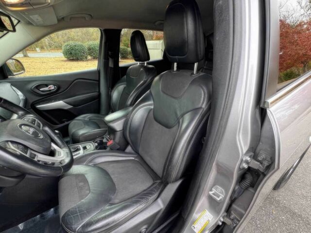 Серый Джип Чероки, объемом двигателя 3.2 л и пробегом 36 тыс. км за 12560 $, фото 7 на Automoto.ua