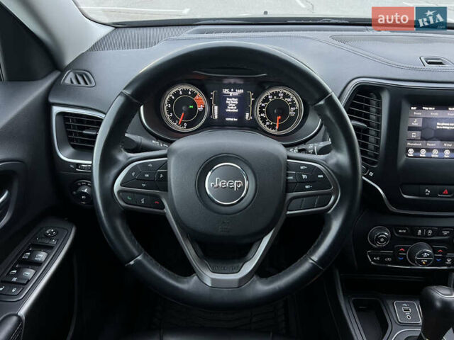 Серый Джип Чероки, объемом двигателя 3.24 л и пробегом 103 тыс. км за 16999 $, фото 29 на Automoto.ua