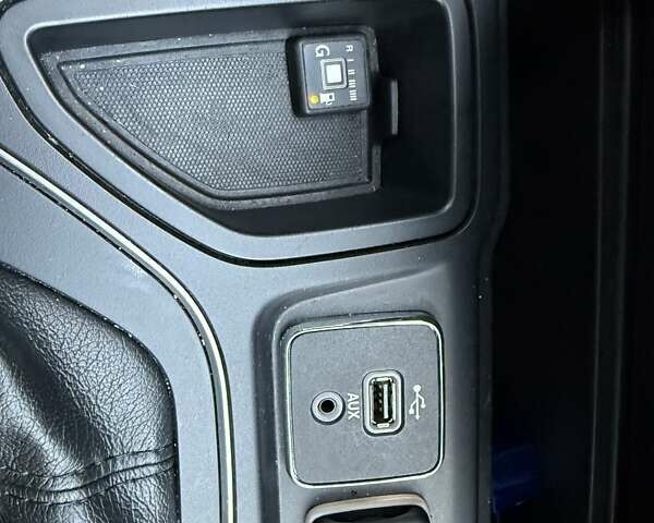 Джип Чероки 2018 в Киеве на Automoto.ua Серый Джип Чероки, объемом двигателя 2.36 л и пробегом 120 тыс. км за 15900 $, фото 21 на Automoto.ua