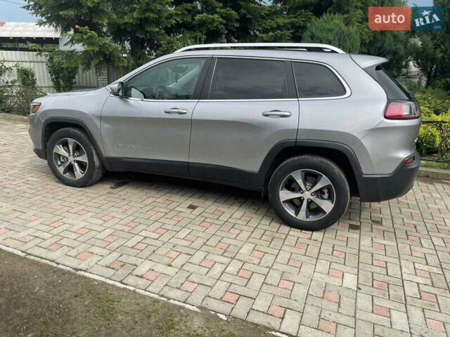 Серый Джип Чероки, объемом двигателя 1.99 л и пробегом 70 тыс. км за 16500 $, фото 4 на Automoto.ua