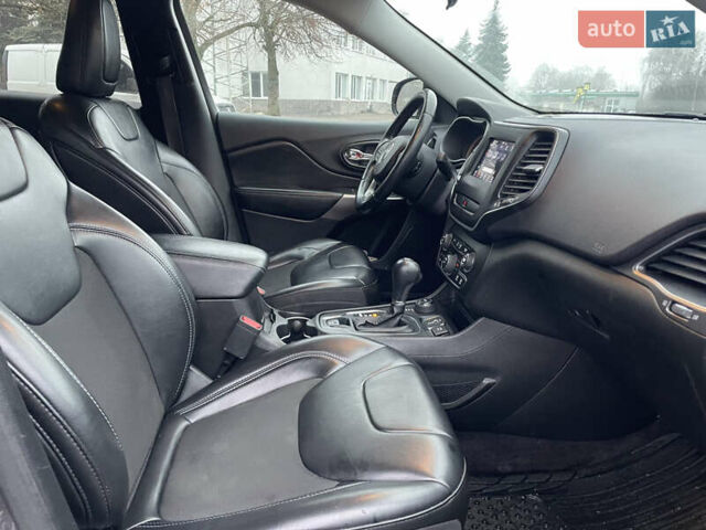 Серый Джип Чероки, объемом двигателя 2.4 л и пробегом 210 тыс. км за 14500 $, фото 28 на Automoto.ua