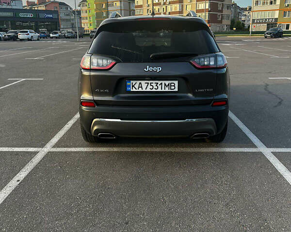 Джип Чероки 2018 в Киеве на Automoto.ua Серый Джип Чероки, объемом двигателя 3.24 л и пробегом 219 тыс. км за 16750 $, фото 2 на Automoto.ua