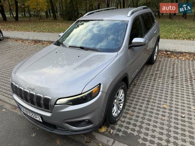 Джип Чероки 2018 в Киеве на Automoto.ua Серый Джип Чероки, объемом двигателя 2.36 л и пробегом 120 тыс. км за 15900 $, фото 4 на Automoto.ua