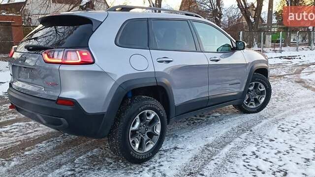 Сірий Джип Cherokee, об'ємом двигуна 3.24 л та пробігом 134 тис. км за 18600 $, фото 4 на Automoto.ua