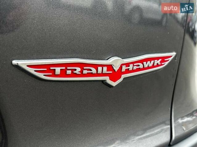 Сірий Джип Cherokee, об'ємом двигуна 3.24 л та пробігом 91 тис. км за 23290 $, фото 7 на Automoto.ua