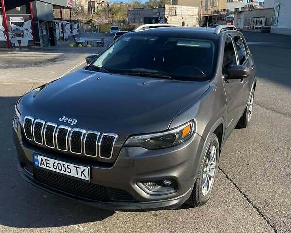 Сірий Джип Cherokee, об'ємом двигуна 2 л та пробігом 76 тис. км за 14900 $, фото 9 на Automoto.ua