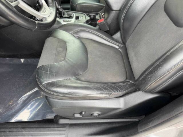 Серый Джип Чероки, объемом двигателя 3.2 л и пробегом 36 тыс. км за 12560 $, фото 9 на Automoto.ua