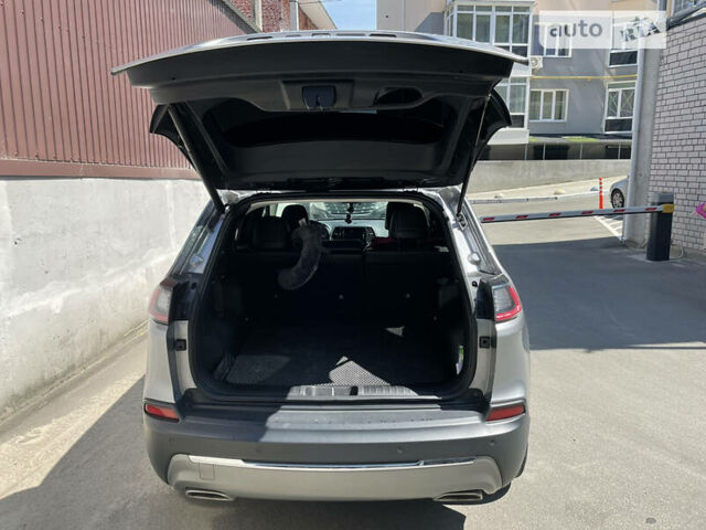 Сірий Джип Cherokee, об'ємом двигуна 3.2 л та пробігом 112 тис. км за 23800 $, фото 6 на Automoto.ua