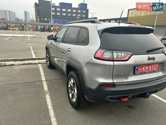 Серый Джип Чероки, объемом двигателя 1.99 л и пробегом 132 тыс. км за 18500 $, фото 5 на Automoto.ua