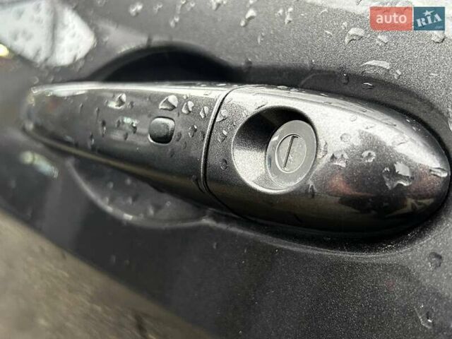 Сірий Джип Cherokee, об'ємом двигуна 3.24 л та пробігом 91 тис. км за 23290 $, фото 11 на Automoto.ua