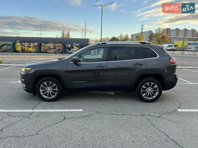 Серый Джип Чероки, объемом двигателя 3.24 л и пробегом 103 тыс. км за 16999 $, фото 5 на Automoto.ua